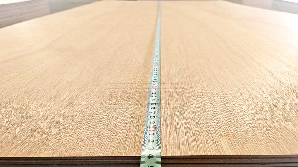 Veneer plywood